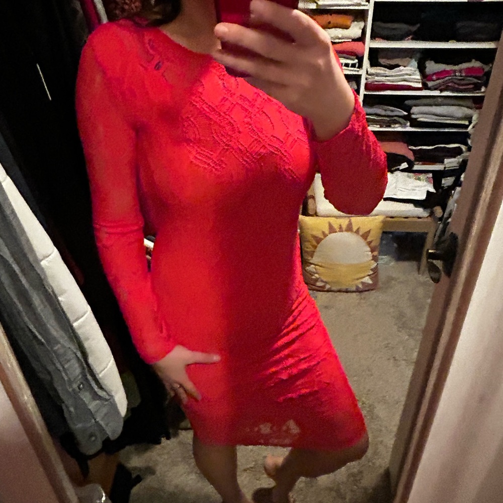 Elegant Red Lace Long Sleeve Dress